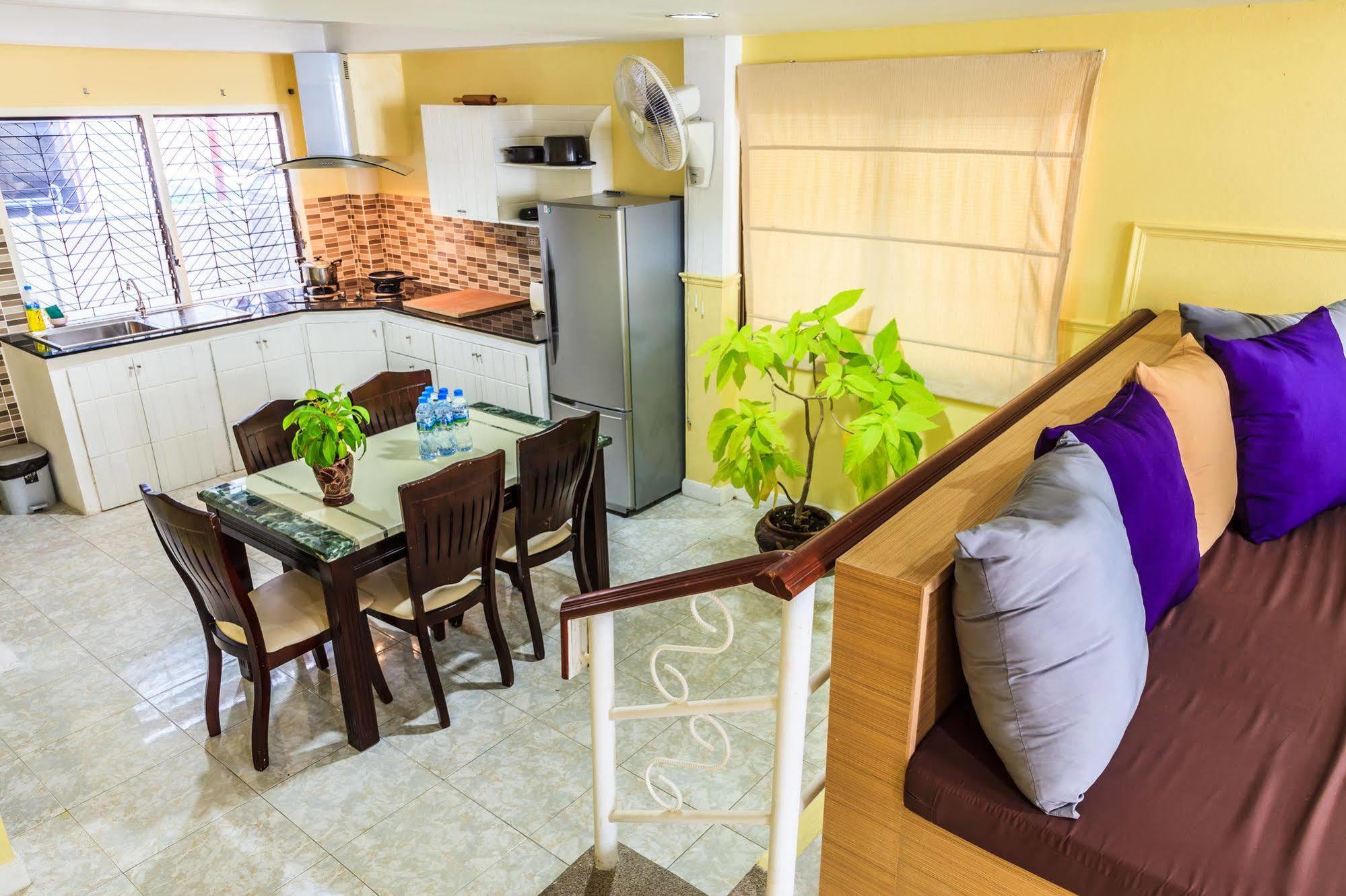 Eriksson Guesthouse Patong Zewnętrze zdjęcie